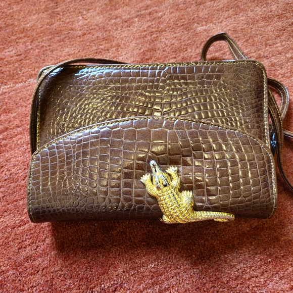 Vintage Alligator Faux Skin Handbag Goldtone Animal Figurine Brown Crossbody - Picture 8 of 11